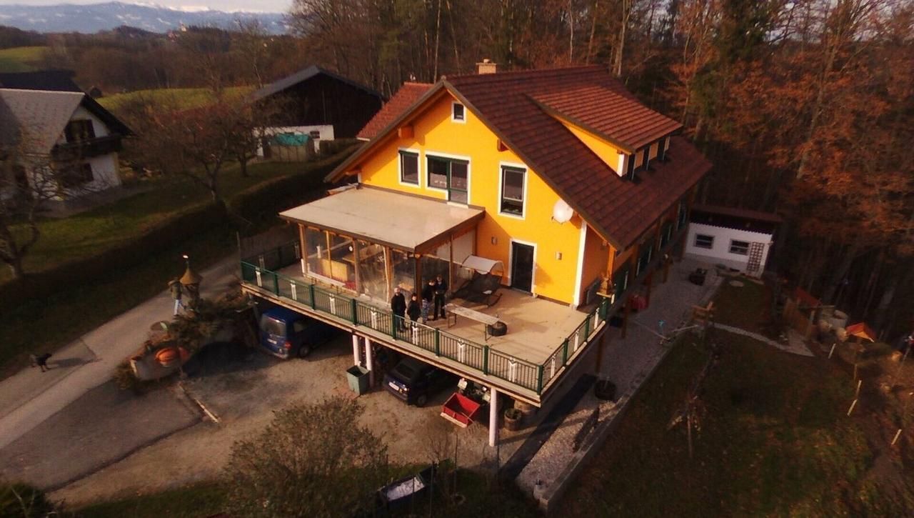 Gaestehaus Schmid Sankt Johann im Saggautal Exterior photo
